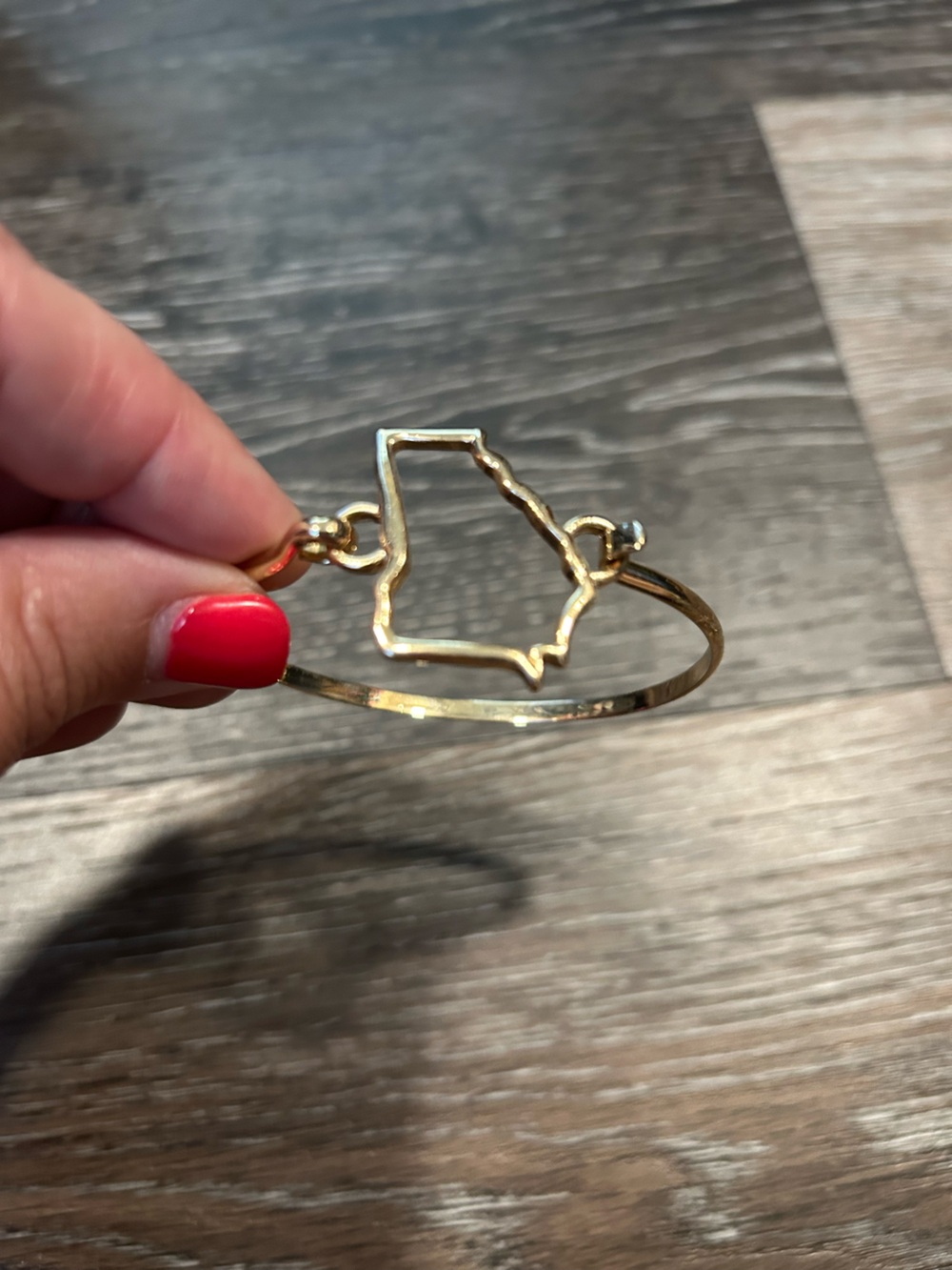 Gold Georgia Outline Bangle Bracelet